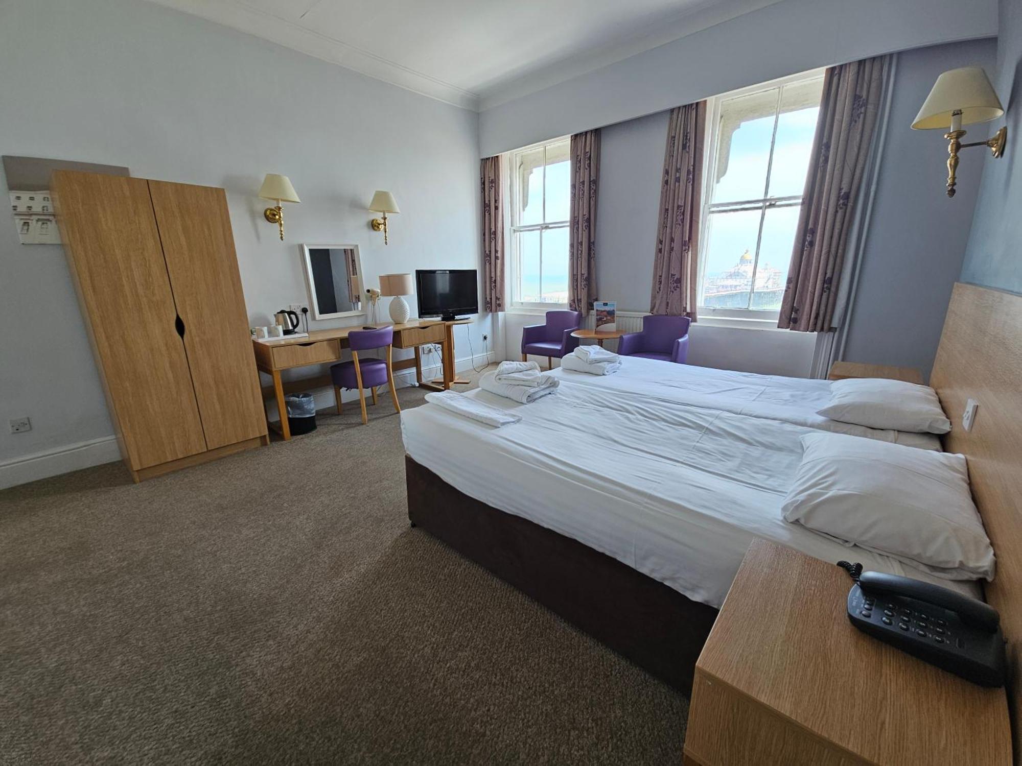 The Burlington Hotel Eastbourne Exteriör bild