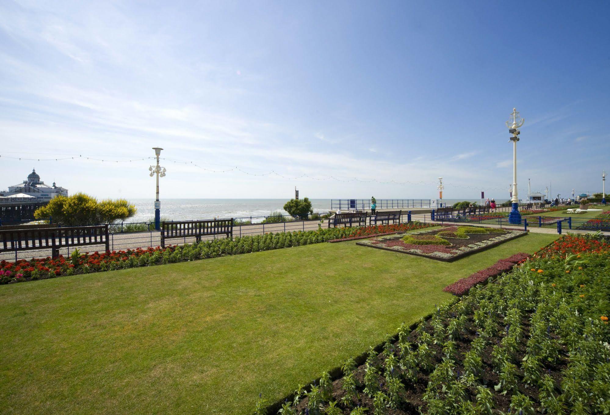 The Burlington Hotel Eastbourne Exteriör bild
